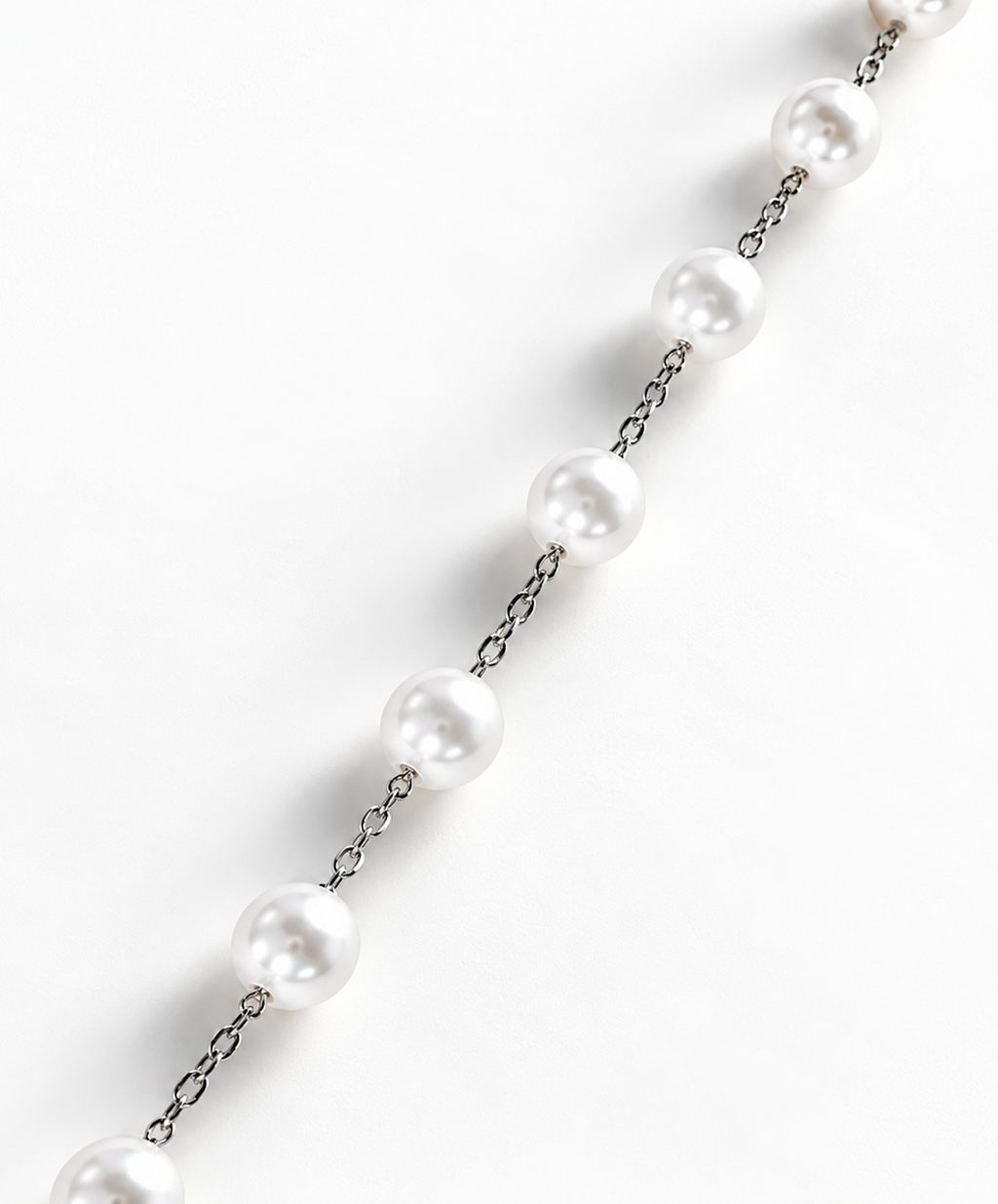 Lina Pearl Necklace